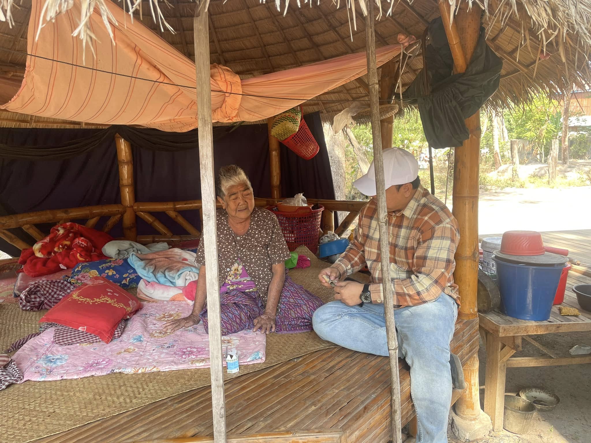 សេចក្ដីអាណិតអាសូរ និងការចែករំលែក