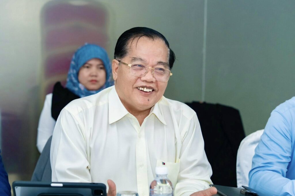 ក្រុមហ៊ុនអាកាសចរណ៍ Turkish Airlines បានបង្ហាញបំណងសហការជាមួយសហគមន៍ឥស្លាមកម្ពុជា ដើម្បីរៀបចំកញ្ចប់ធម្មយាត្រា Hajj និង Umrah ជាមួយតម្លៃពិសេស និងការផ្តល់ជូនបន្ថែមសម្រាប់សាសនិកឥស្លាមកម្ពុជា។