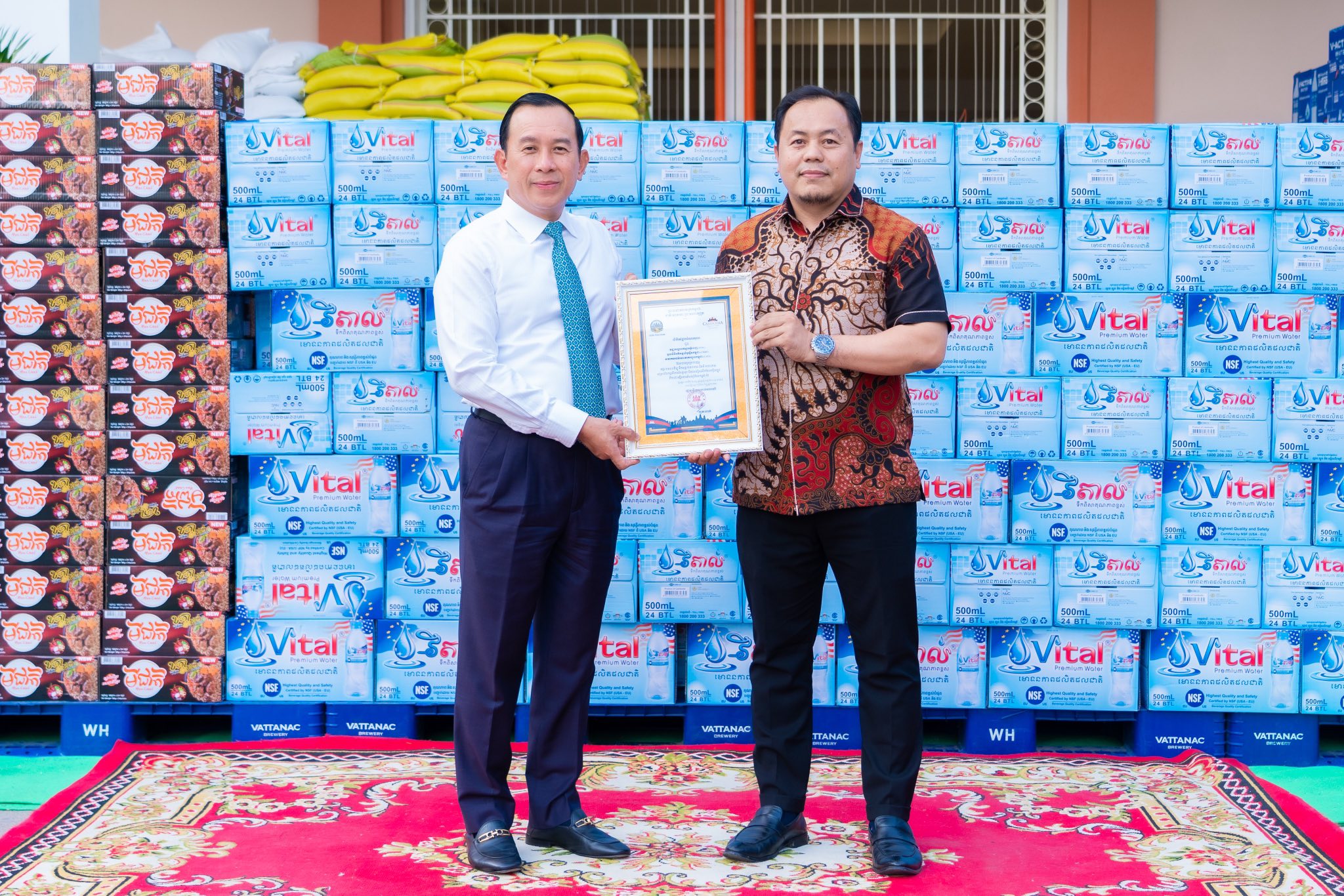 មជ្ឈមណ្ឌលឥស្លាមភ្នំពេញ (PPIC), មូលនិធិអភិវឌ្ឍន៍មូស្លីមកម្ពុជា, នាំយកនូវអំណោយសប្បុរសធម៌ និងសមាគមអាម៉ាណះតាកាហ្វុលកម្ពុជា (CATA) ប្រគល់ជូនក្រសួងទេសចរណ៍