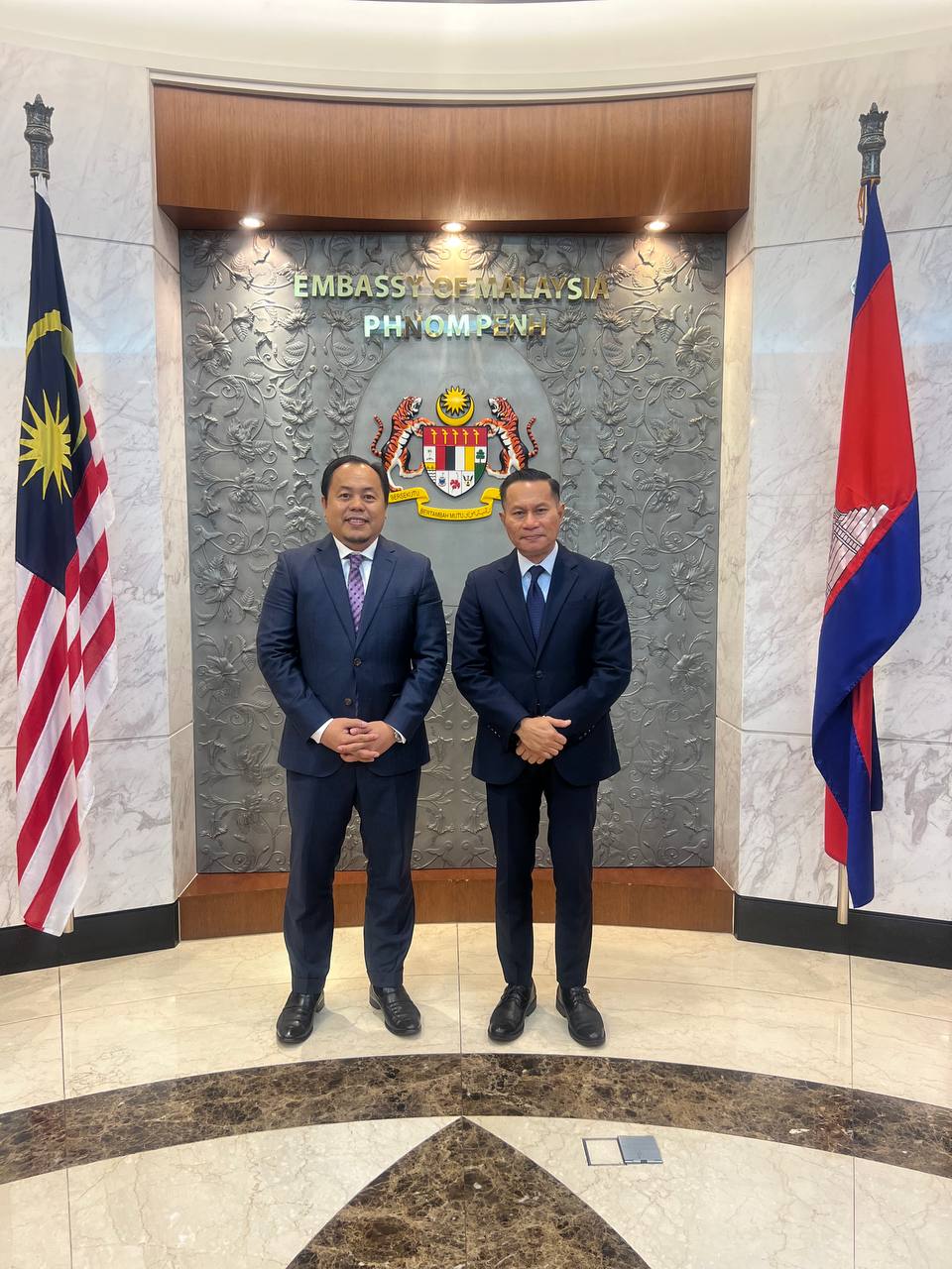 សមាគម CATA មានកិត្តិយសយ៉ាងខ្ពង់ខ្ពស់ដែលបានចូលជួបសម្ដែងការគួរសមជាមួយ ឯកឧត្តម Shaharuddin Onn អគ្គរាជទួតម៉ាឡេស៊ី